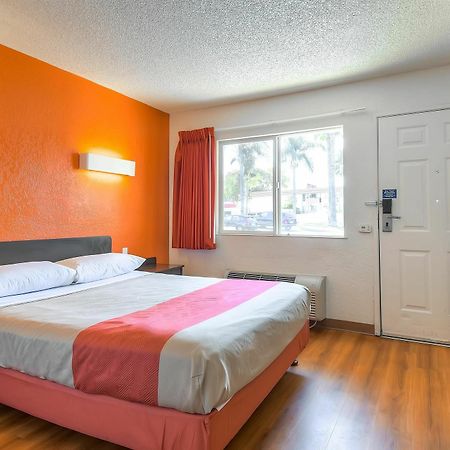 Motel 6-Long Beach, Ca - Los Angeles Eksteriør bilde