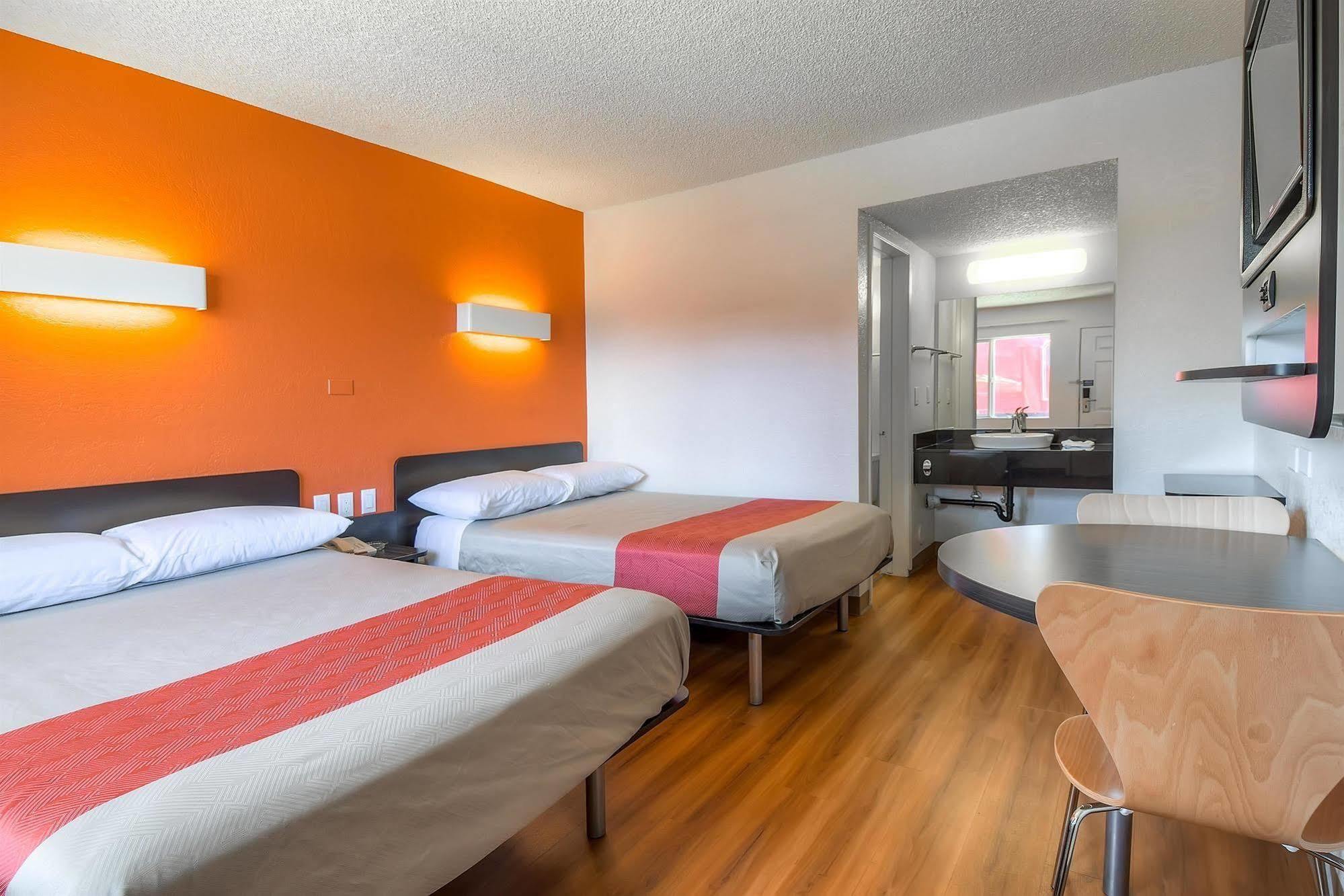 Motel 6-Long Beach, Ca - Los Angeles Eksteriør bilde