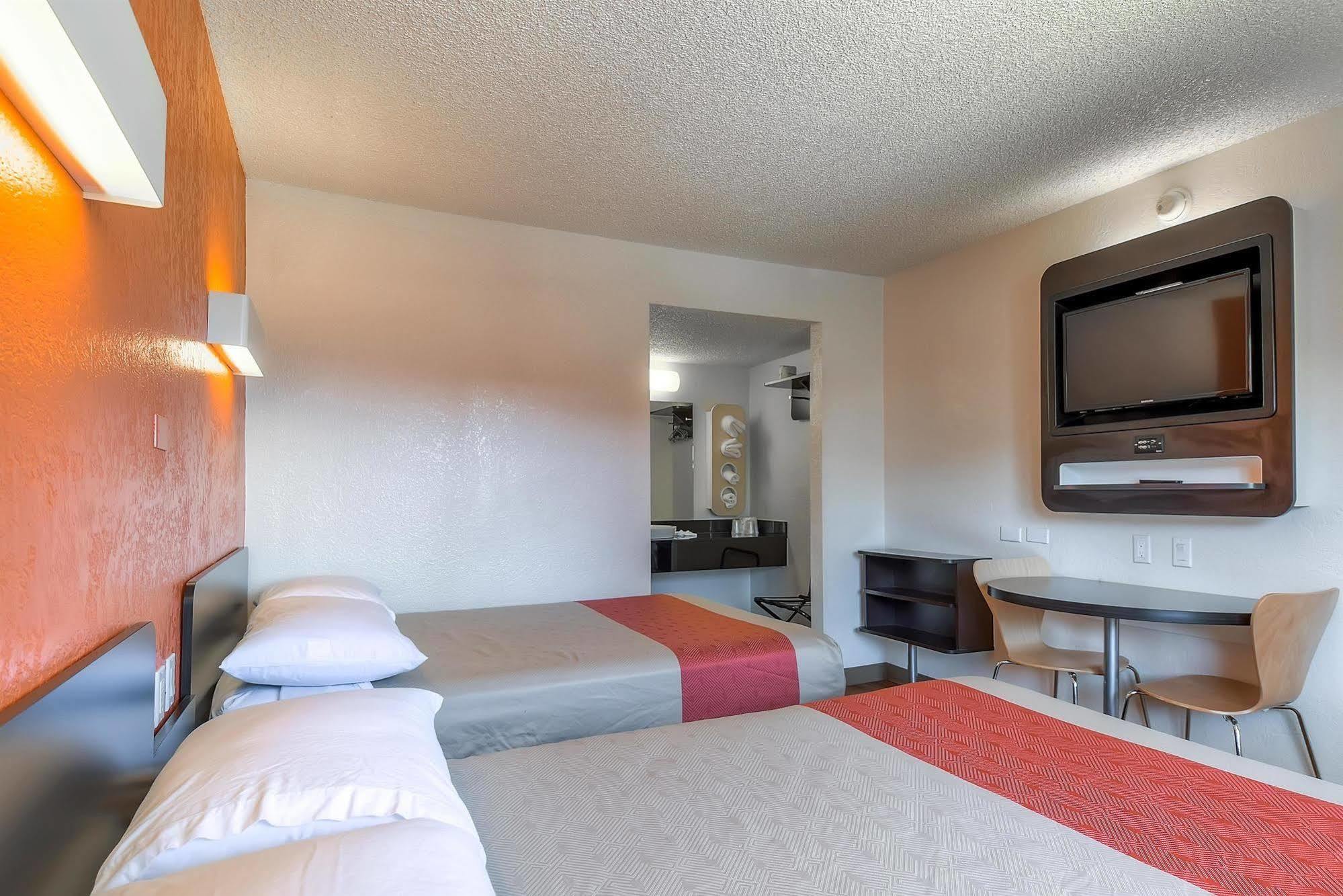 Motel 6-Long Beach, Ca - Los Angeles Eksteriør bilde